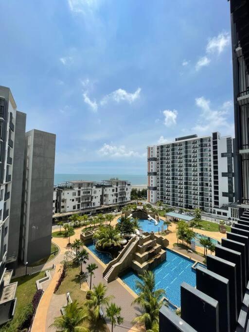 Opahome@Swiss Garden Residence Kuantan Exterior foto